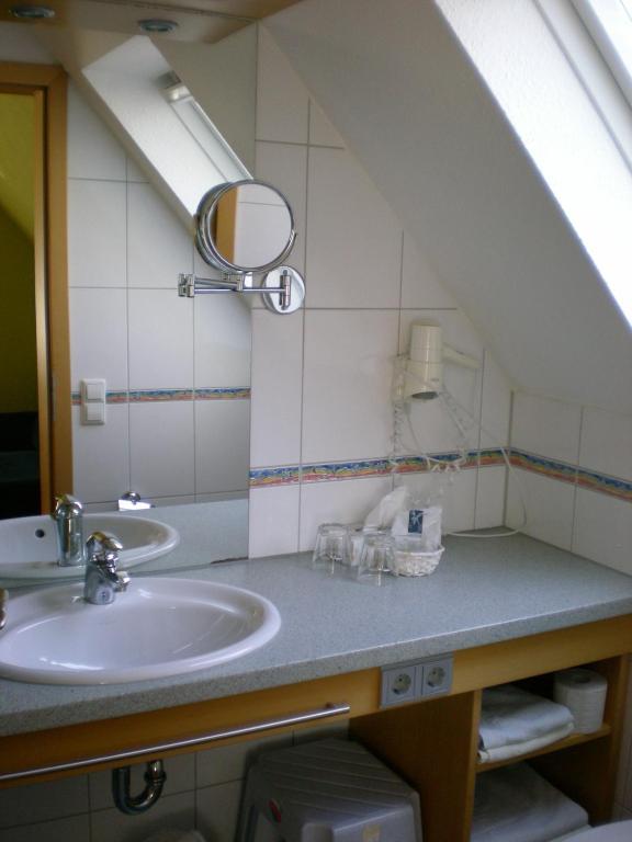Hotel Goldener Loewe Günzburg Habitación foto